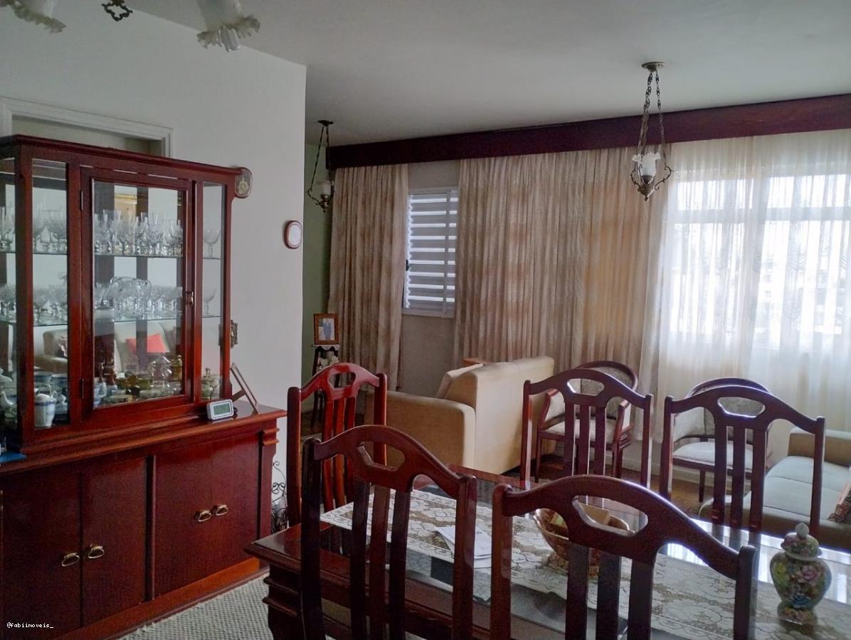 Apartamento à venda com 2 quartos, 72m² - Foto 12