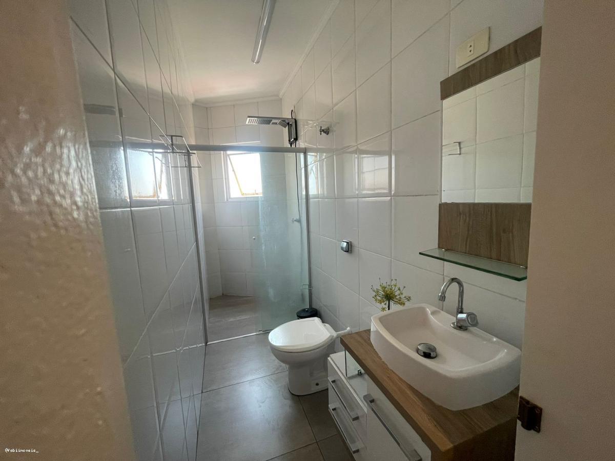 Apartamento para alugar com 3 quartos, 117m² - Foto 8