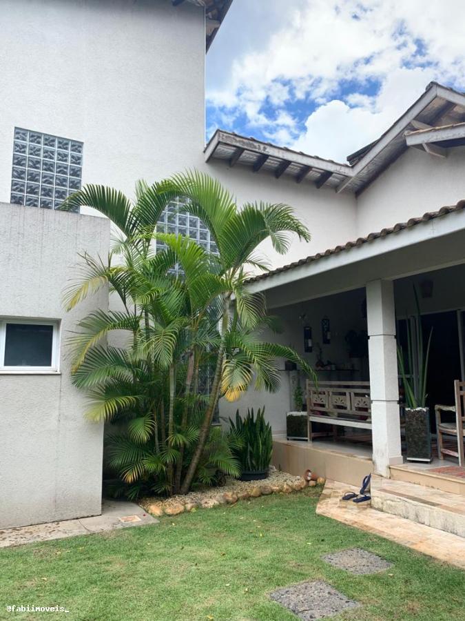 Casa de Condomínio à venda com 3 quartos, 228m² - Foto 22