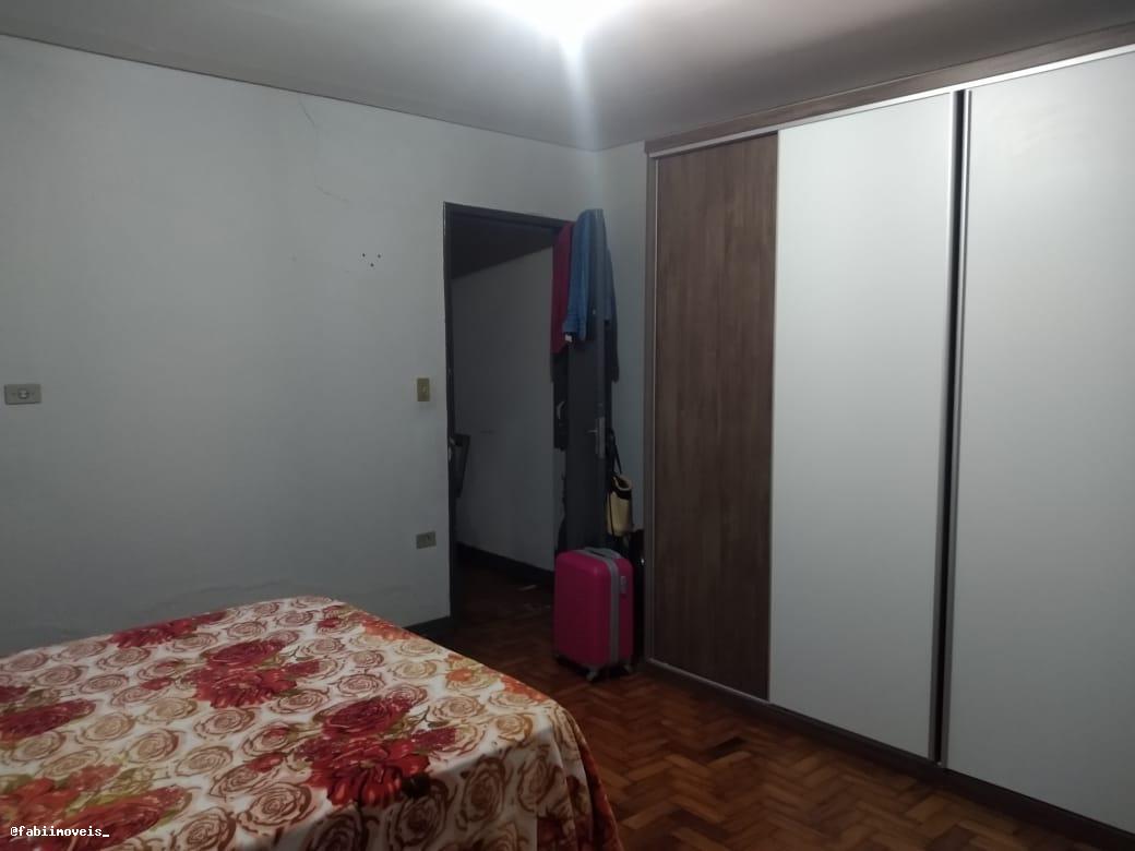 Casa à venda com 3 quartos, 135m² - Foto 2