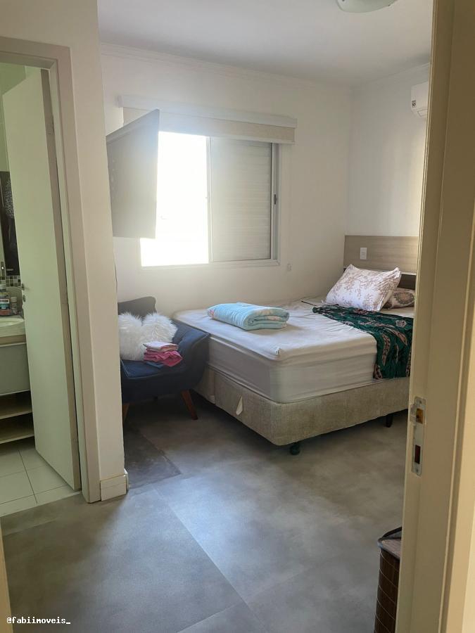 Casa à venda com 3 quartos, 100m² - Foto 15