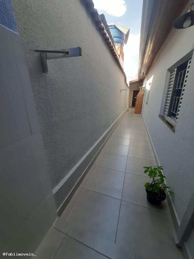 Casa à venda com 2 quartos, 125m² - Foto 13