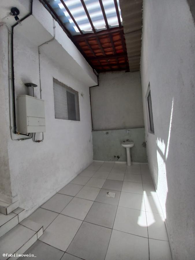 Casa à venda com 2 quartos, 110m² - Foto 4