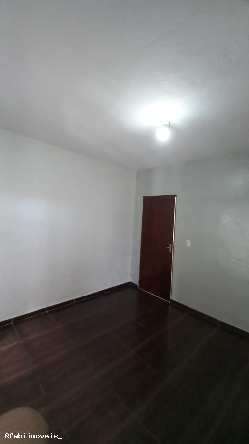 Casa à venda com 2 quartos, 110m² - Foto 12