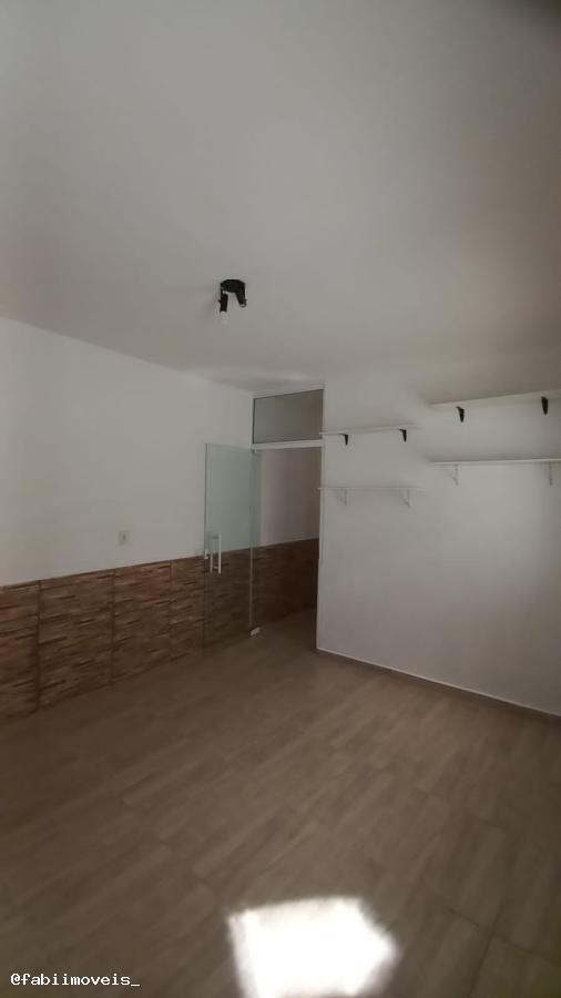 Casa à venda com 2 quartos, 110m² - Foto 8