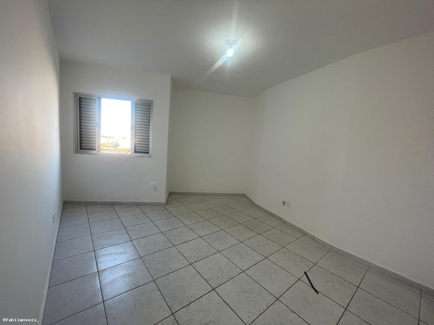 Apartamento para alugar com 3 quartos - Foto 12