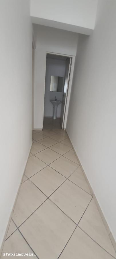 Apartamento à venda com 2 quartos, 64m² - Foto 7