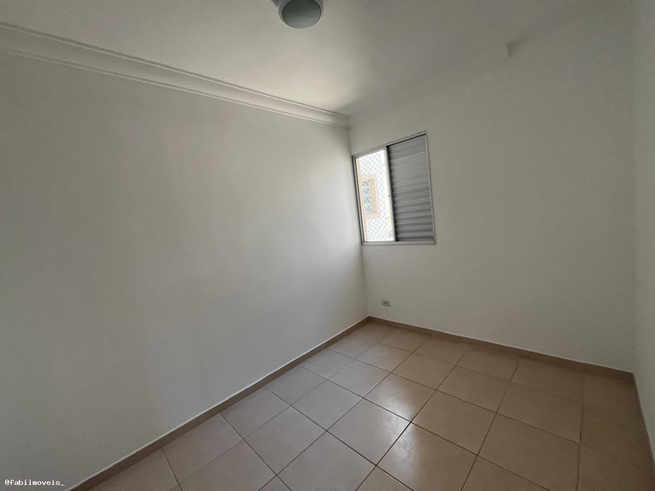 Apartamento à venda com 3 quartos, 65m² - Foto 11