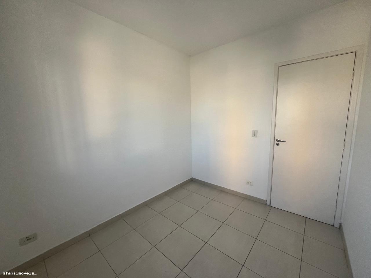 Apartamento à venda com 3 quartos, 65m² - Foto 10