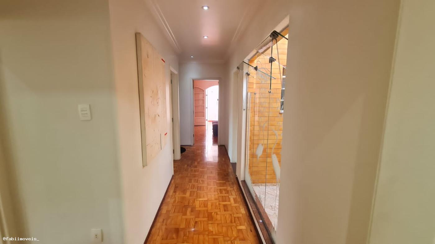 Casa à venda com 3 quartos, 300m² - Foto 6