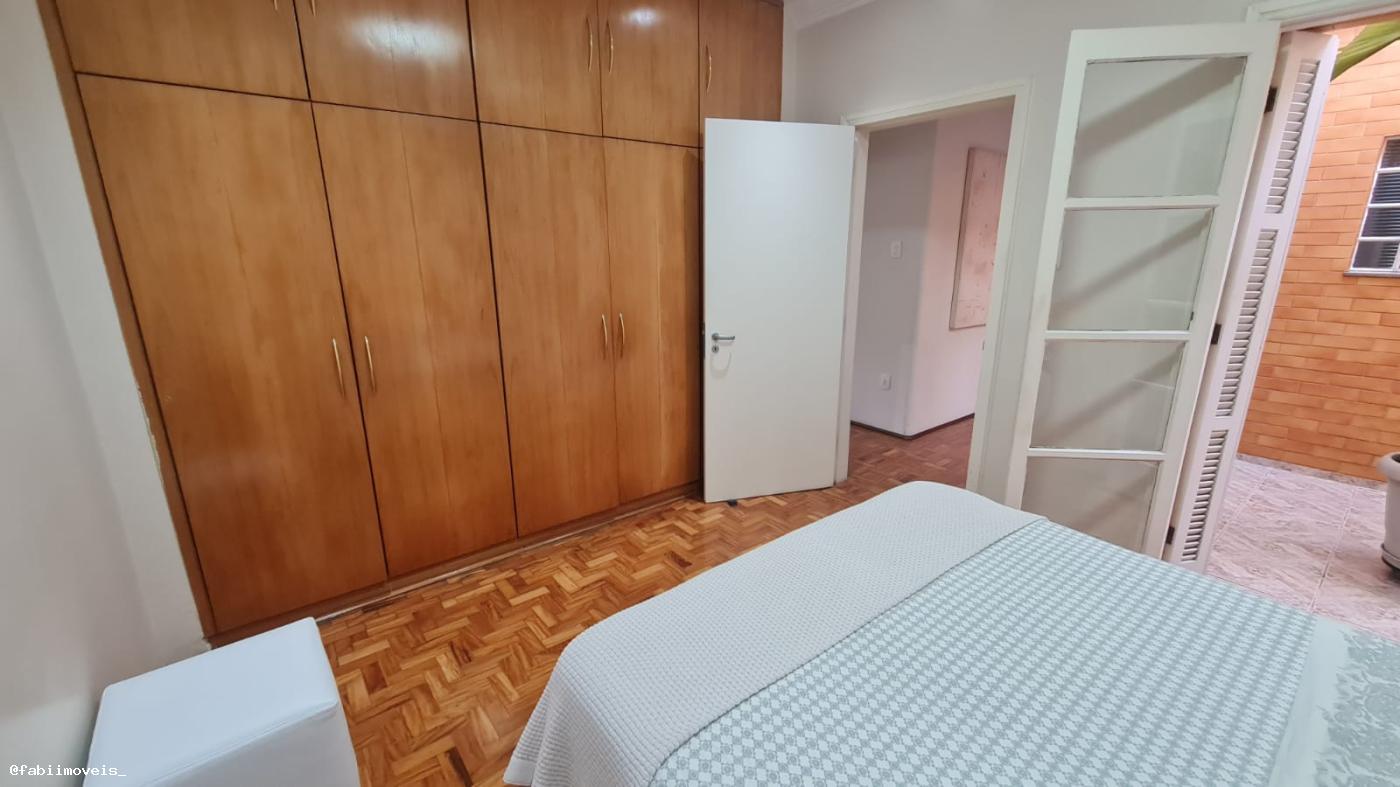 Casa à venda com 3 quartos, 300m² - Foto 15