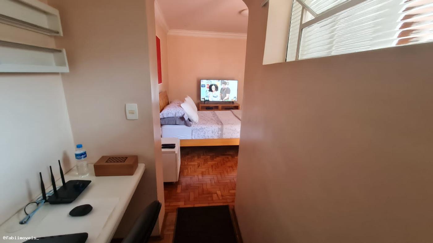 Casa à venda com 3 quartos, 300m² - Foto 28