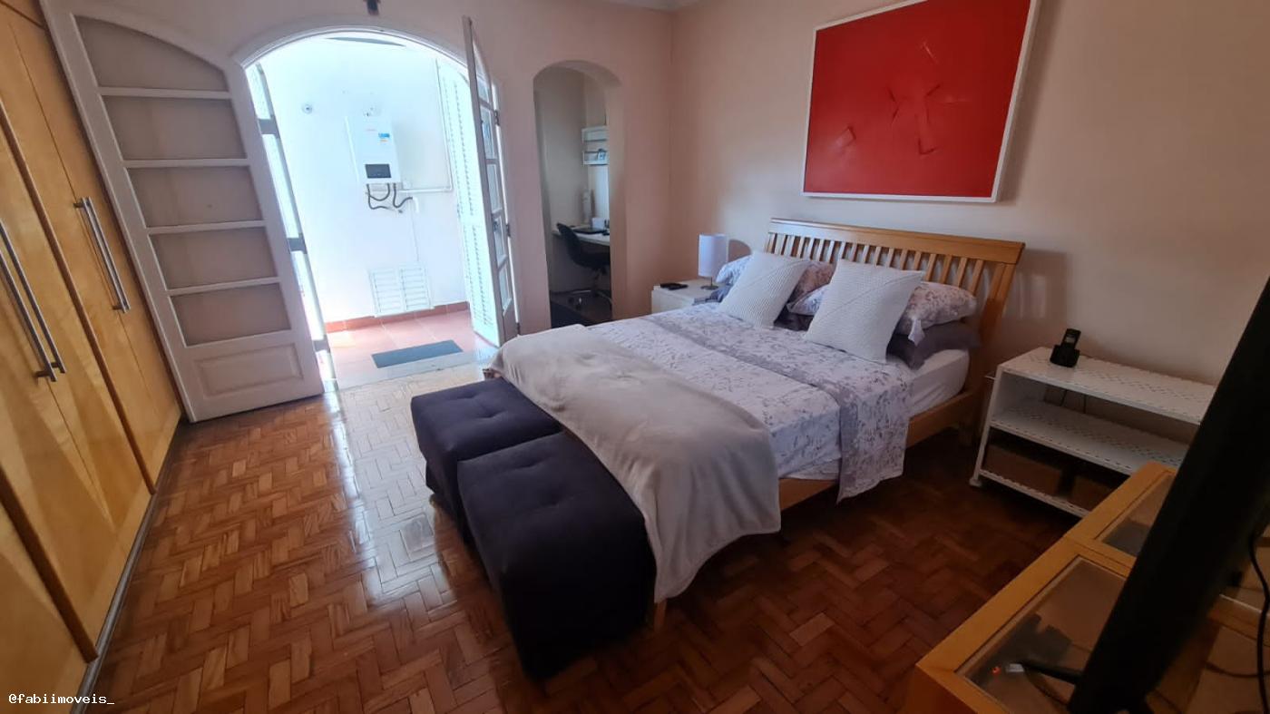 Casa à venda com 3 quartos, 300m² - Foto 31