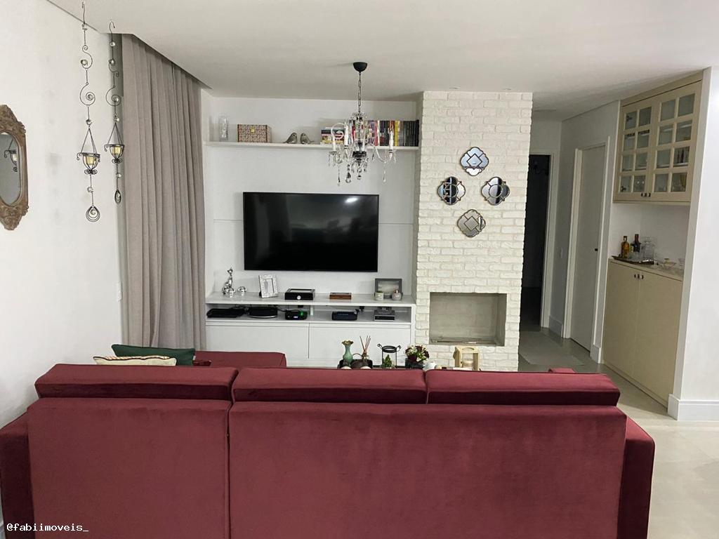 Apartamento à venda com 3 quartos - Foto 9