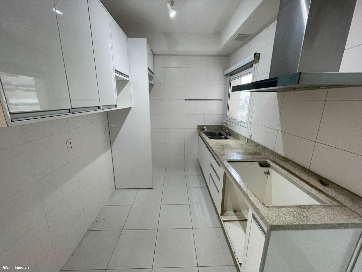 Apartamento à venda com 3 quartos, 103m² - Foto 18