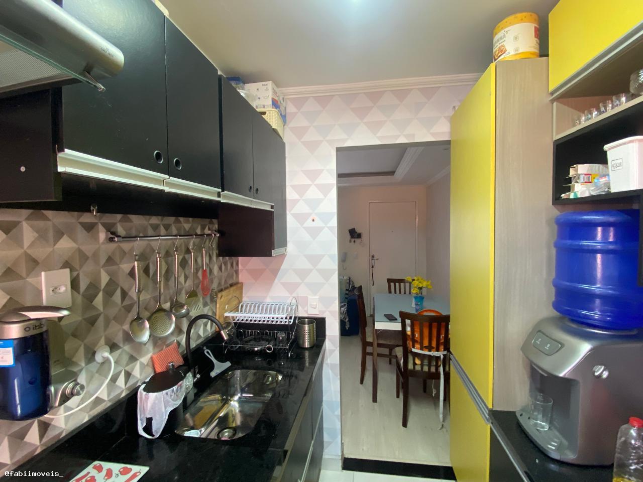 Apartamento à venda com 2 quartos, 56m² - Foto 13