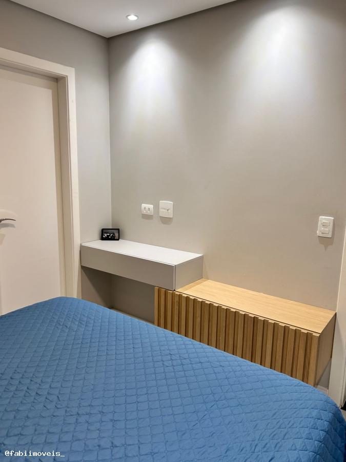 Apartamento à venda com 2 quartos, 68m² - Foto 24