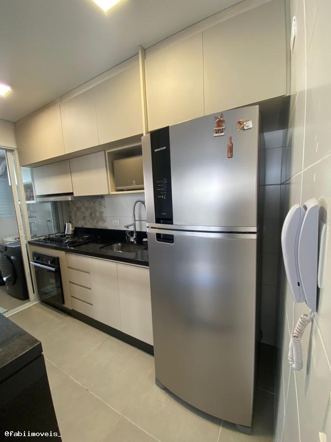 Apartamento à venda com 2 quartos, 68m² - Foto 7