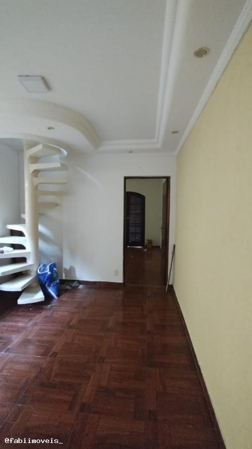 Sobrado à venda com 2 quartos, 110m² - Foto 4