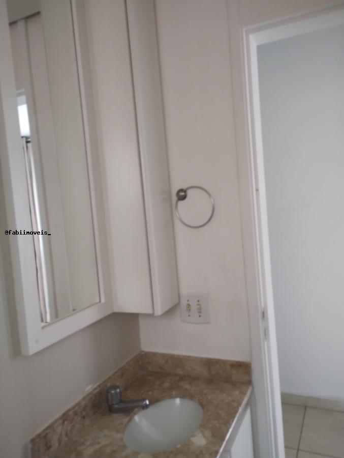 Apartamento à venda com 3 quartos - Foto 6