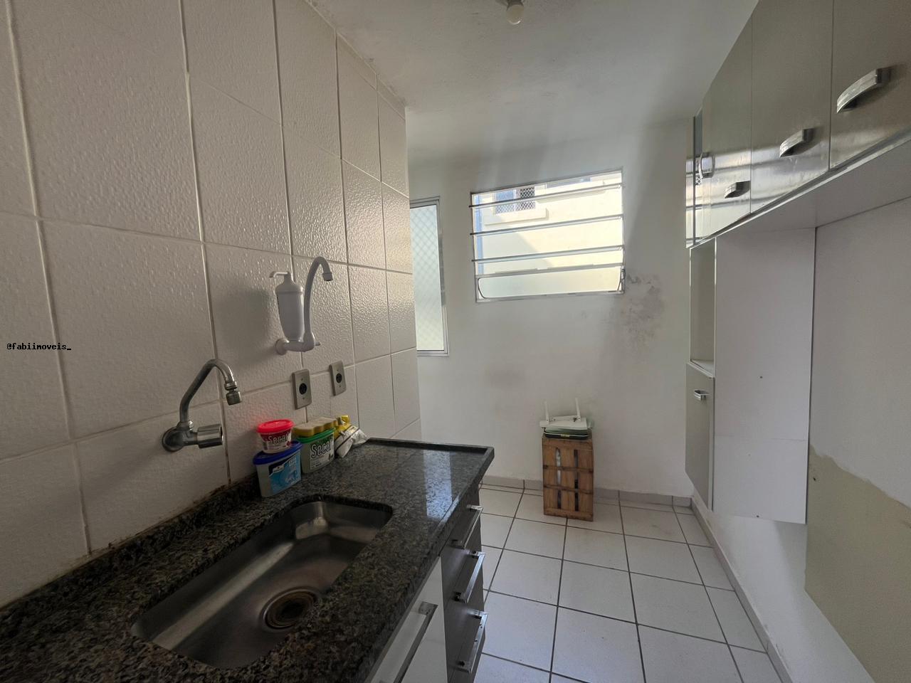 Apartamento à venda com 2 quartos, 49m² - Foto 2