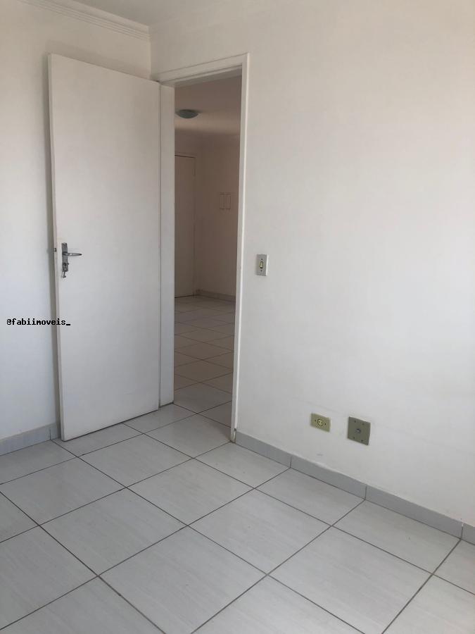 Apartamento à venda com 2 quartos, 43m² - Foto 14