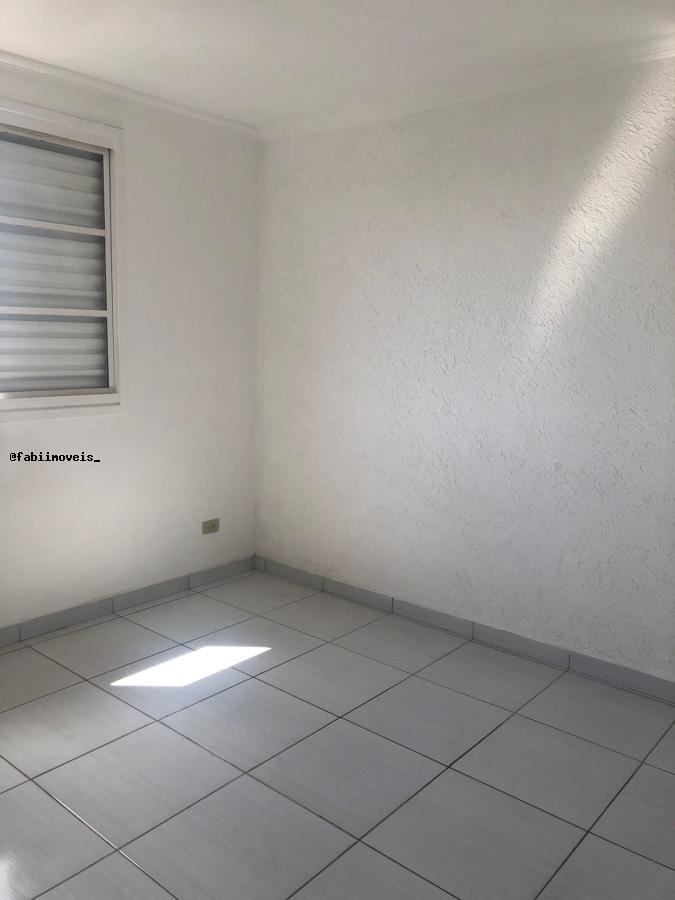 Apartamento à venda com 2 quartos, 43m² - Foto 15