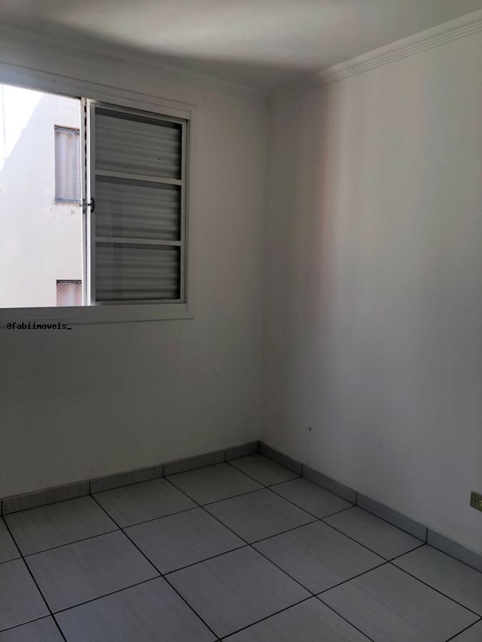 Apartamento à venda com 2 quartos, 43m² - Foto 20