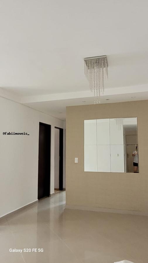 Apartamento à venda com 3 quartos, 77m² - Foto 4