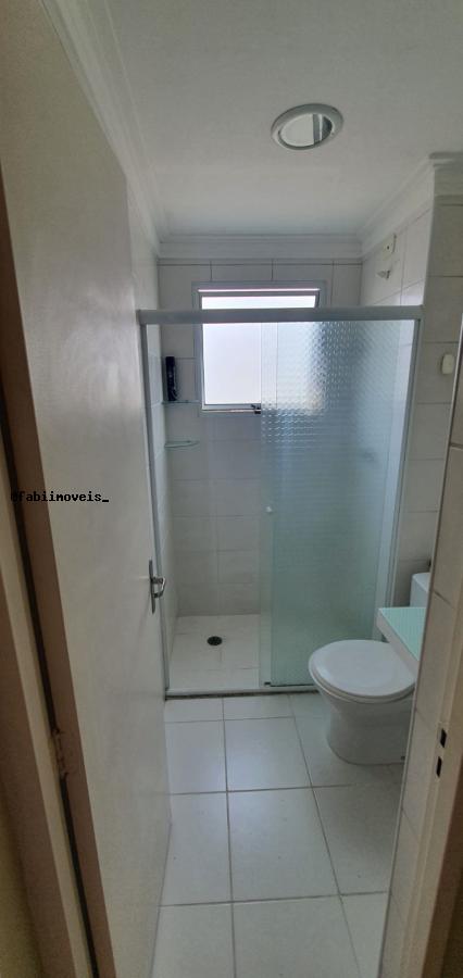 Apartamento para alugar com 2 quartos, 66m² - Foto 12