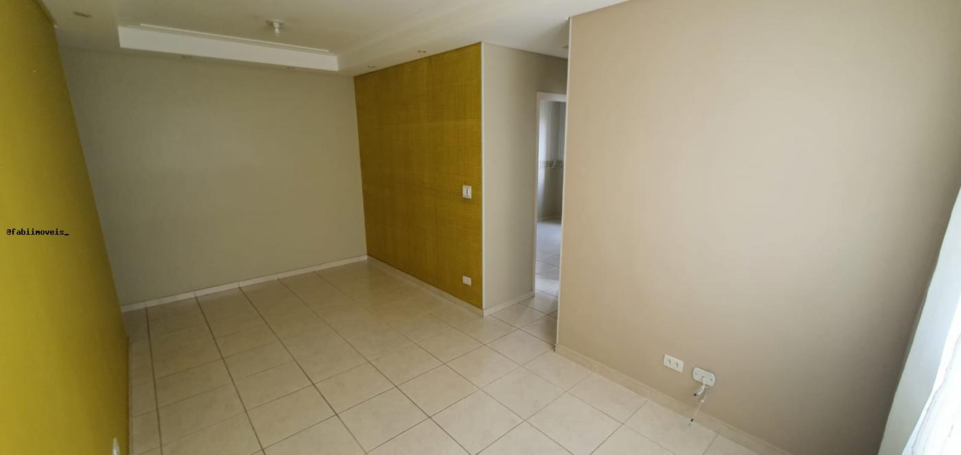 Apartamento para alugar com 2 quartos, 66m² - Foto 3