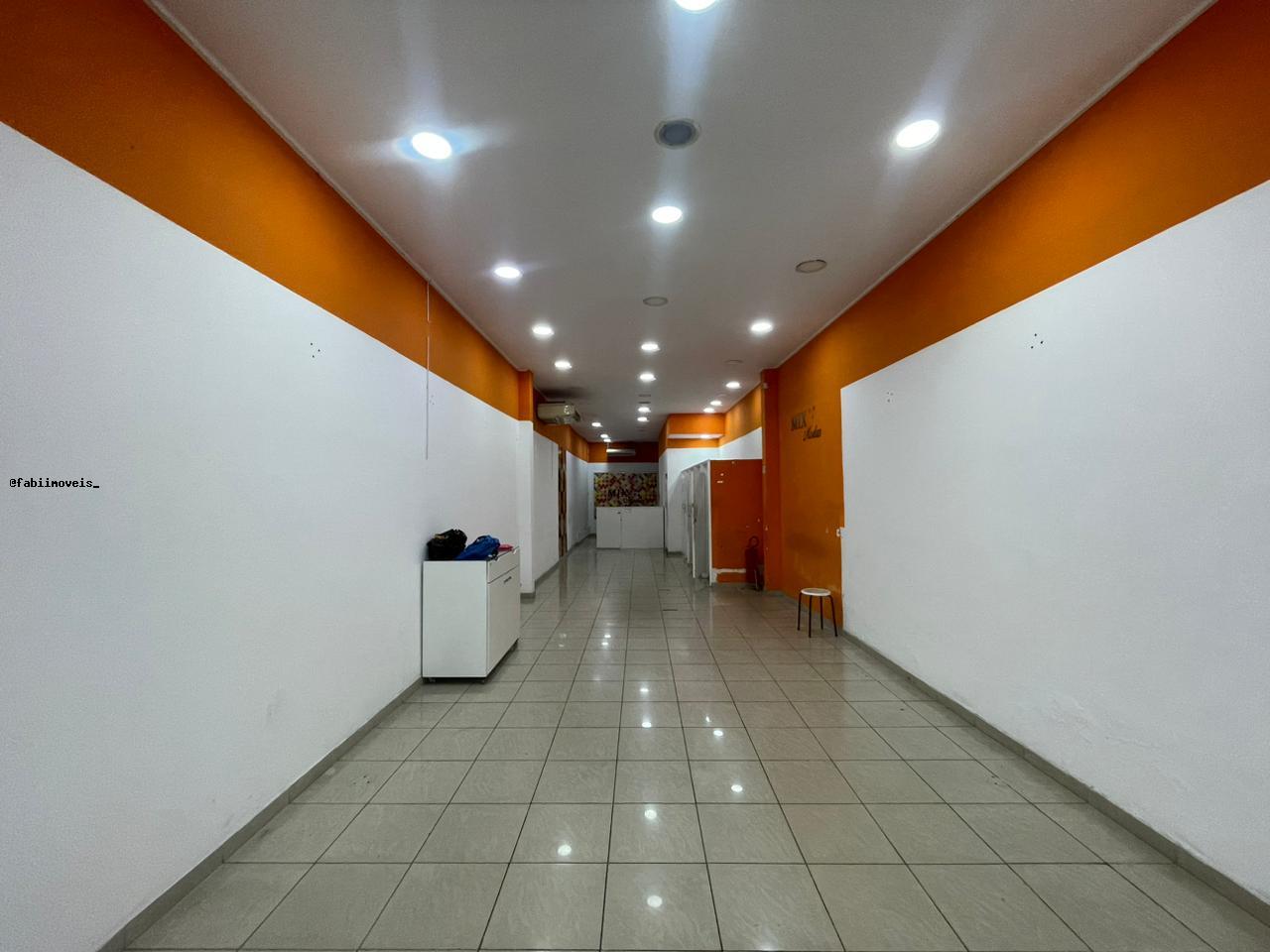 Prédio Inteiro para alugar, 101m² - Foto 1