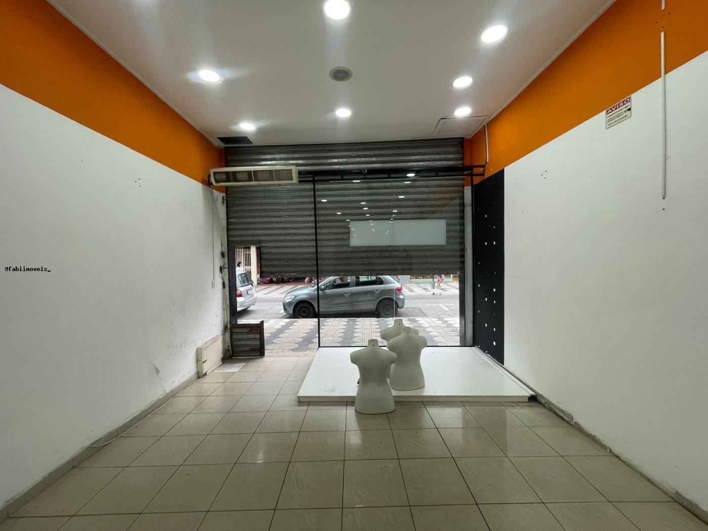 Prédio Inteiro para alugar, 101m² - Foto 2