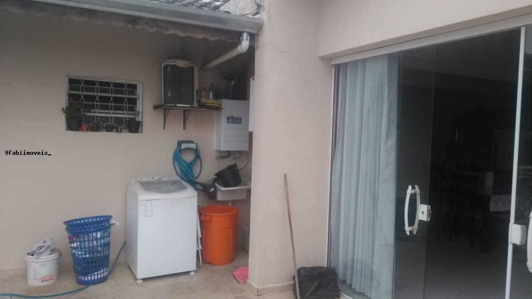 Sobrado à venda com 4 quartos, 200m² - Foto 26