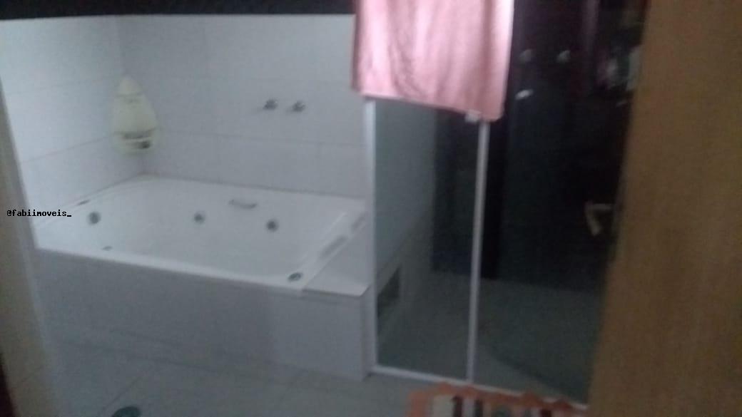 Sobrado à venda com 4 quartos, 200m² - Foto 37