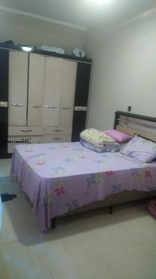 Sobrado à venda com 4 quartos, 200m² - Foto 39