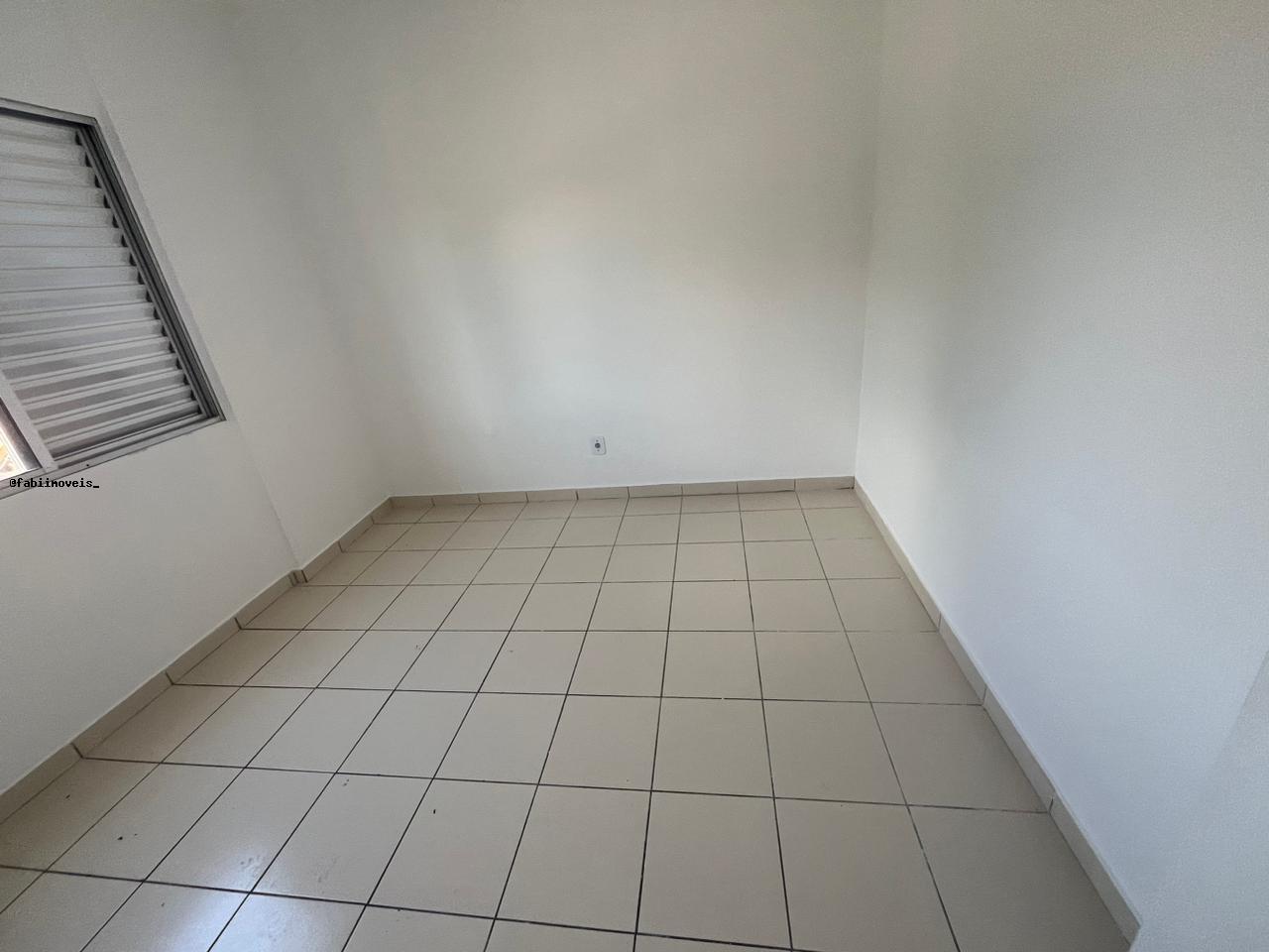 Apartamento para alugar com 3 quartos, 98m² - Foto 6