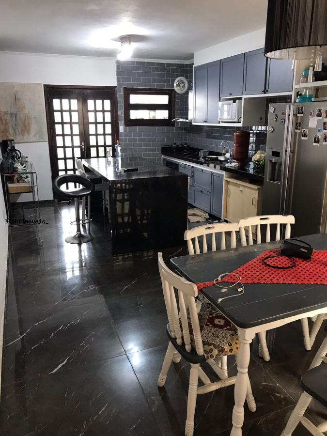 Sobrado à venda com 3 quartos, 320m² - Foto 17