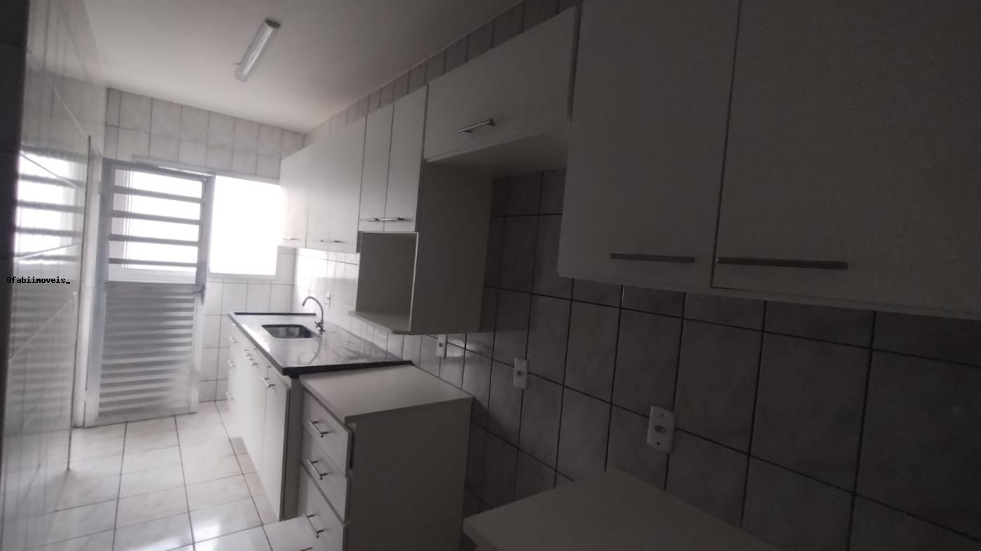 Apartamento para alugar com 3 quartos, 86m² - Foto 5