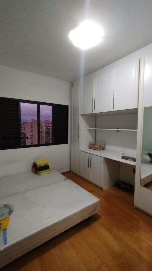 Apartamento para alugar com 2 quartos, 62m² - Foto 3