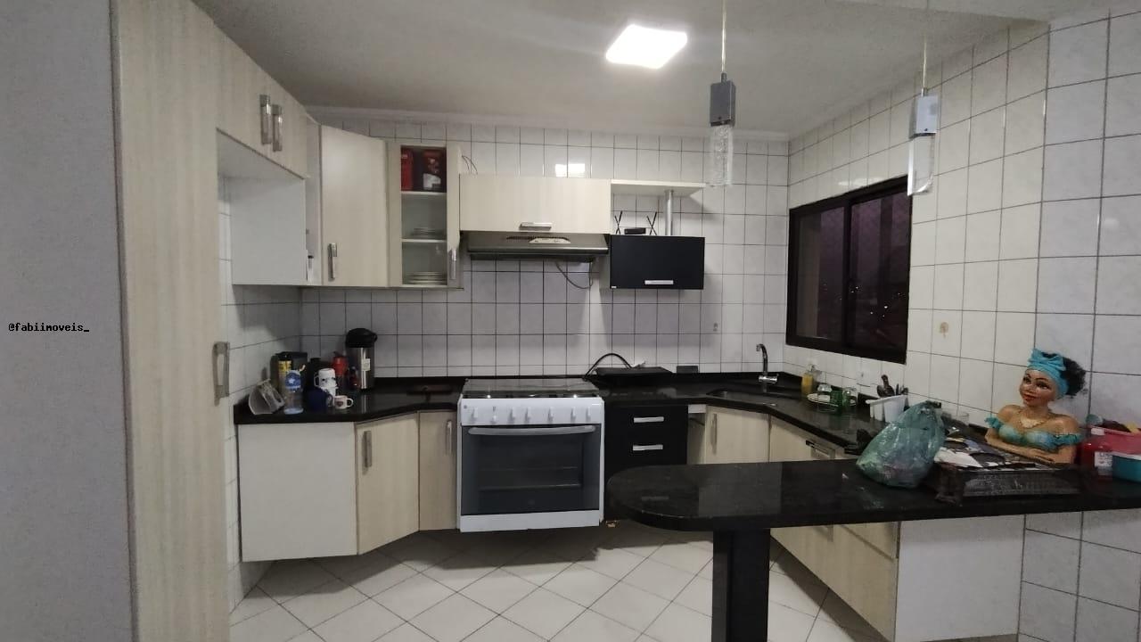 Apartamento para alugar com 2 quartos, 62m² - Foto 2