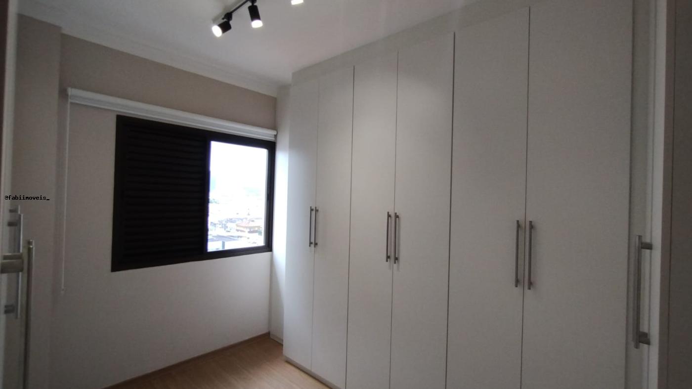 Apartamento para alugar com 3 quartos, 100m² - Foto 8