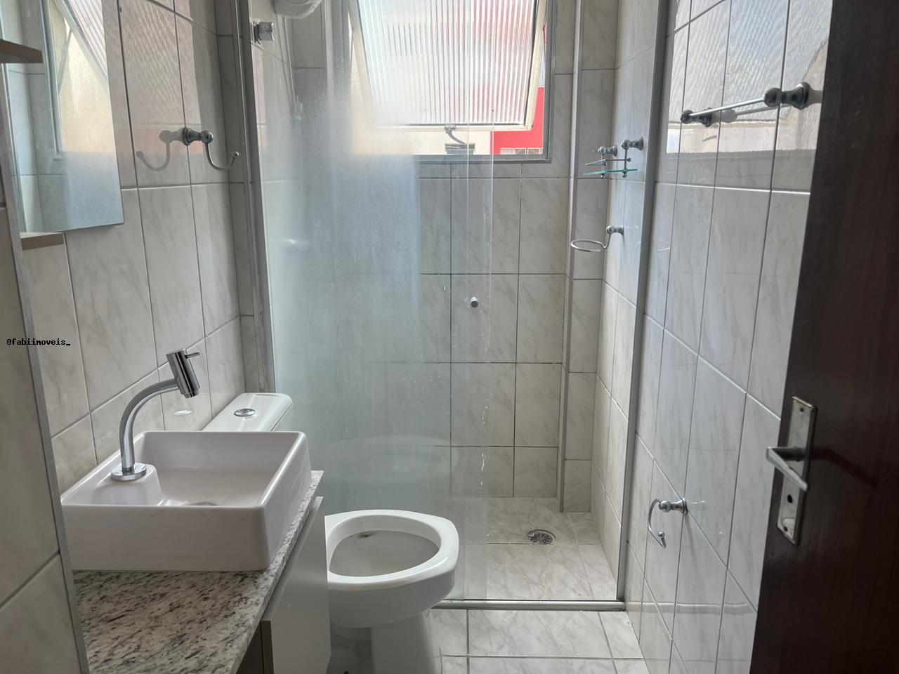 Apartamento para alugar com 2 quartos, 65m² - Foto 13