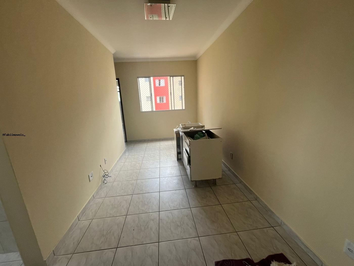 Apartamento para alugar com 2 quartos, 65m² - Foto 5