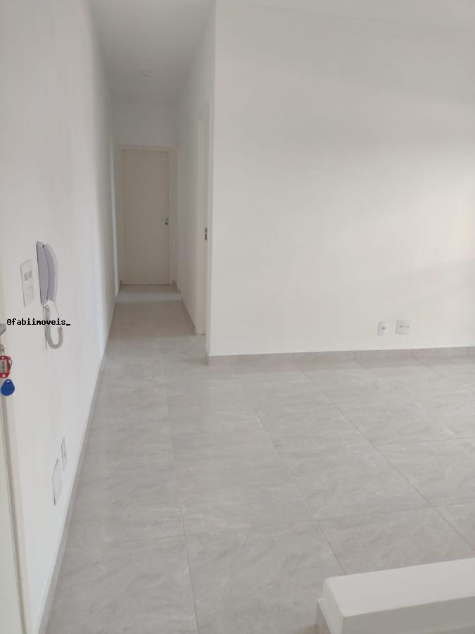 Apartamento à venda com 2 quartos, 55m² - Foto 2